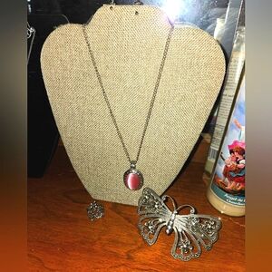 Silver and pink jewelry set